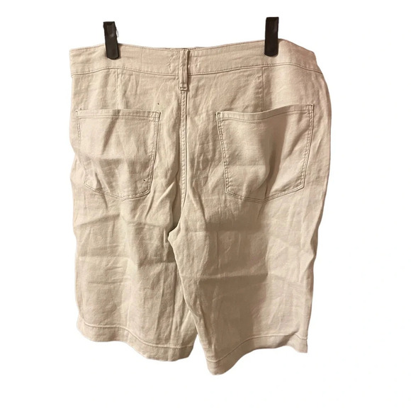 NYDJ CATHERINE LINEN BLEND SHORTS - Picture 2 of 5
